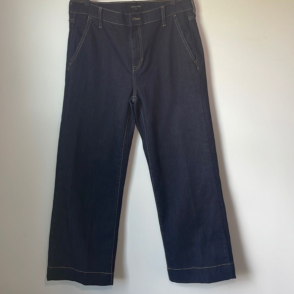 Banana Republic trouser jean dark wash size 31" US 12 Dressy Denim Office